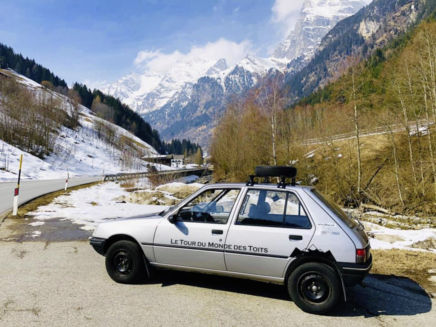 ﻿Mit diesem Auto startete Alexandre seine abenteuerliche Klempnertour