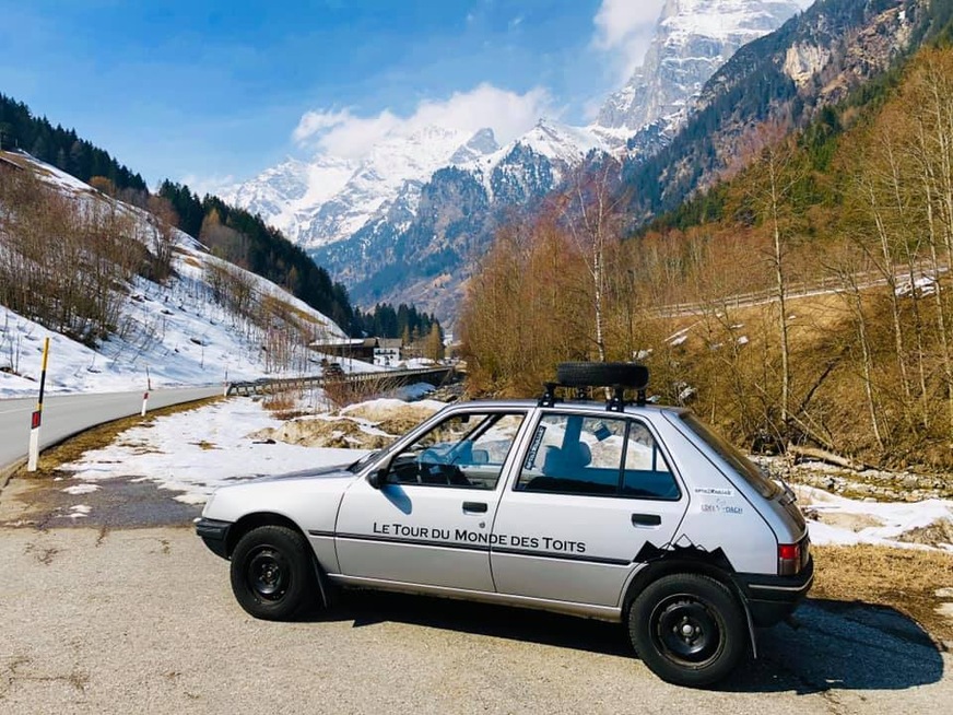 Mit diesem Auto machte sich Alexandre auf den Weg. Später steig er auf andere Verkehrsmittel um...