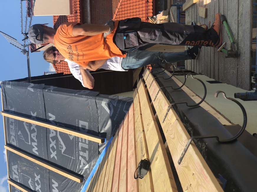 Die Rinnenhalter sind schon angebracht