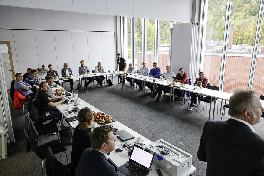 13 wilde Baumetaller und ihre Freunde …