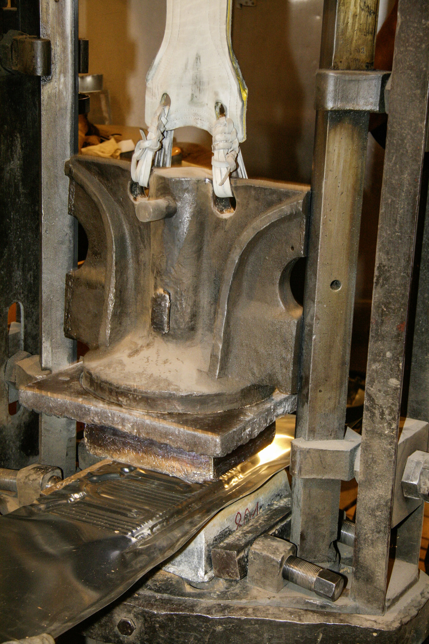 Der Fallwerkstempel in Aktion