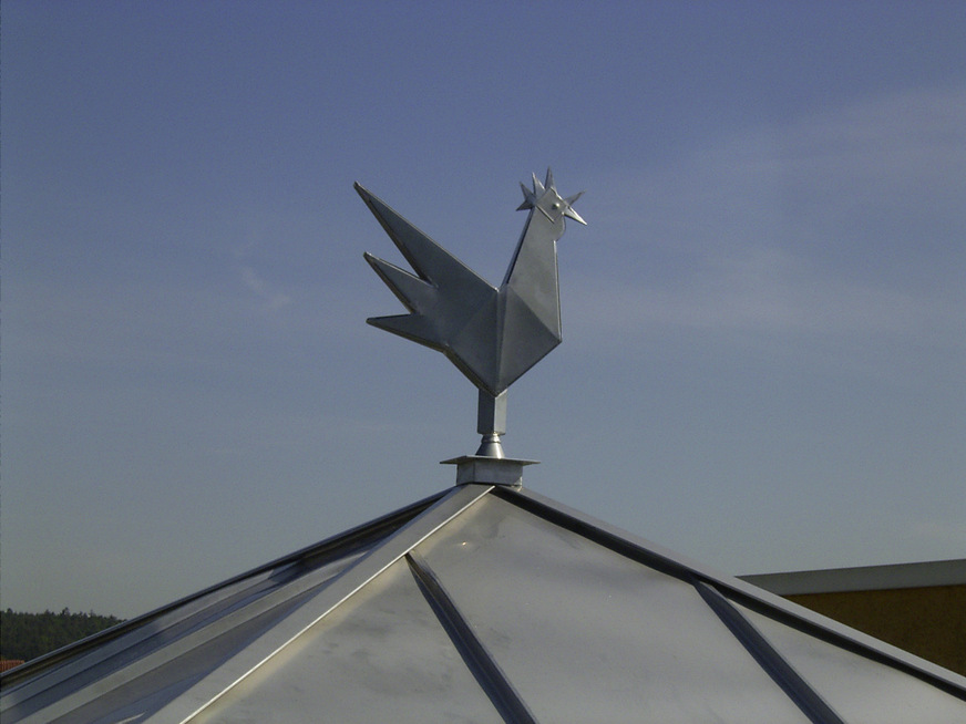 Grat und Dachhuhn aus Edelstahl der Marke Roofinox