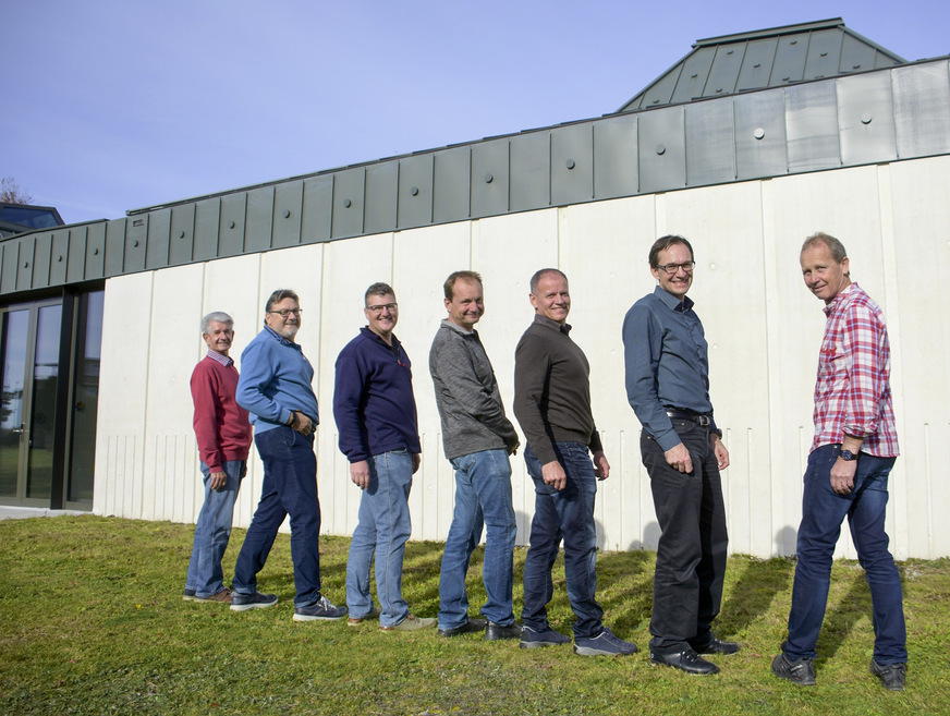 Zur Jury 2021 gehören Kurt Studer, Bernard Trächsel, René Fasler, Marc Hausheer, Claudio Cristina, Daniel Schweizer und Christian Zeuch. Für die Bildaufnahmen wurden die Masken abgesetzt