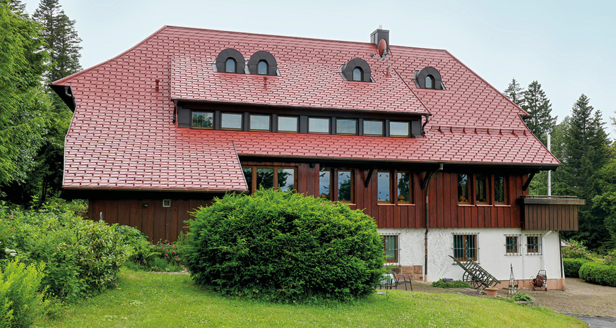 Mardersicher: das imposante Gebäude nach der Sanierung