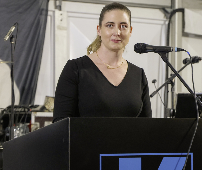 Marie-Therese Kaufmann hält eine Festrede ...