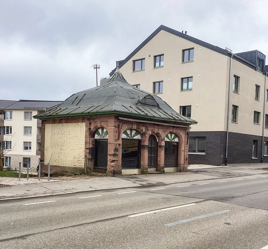 Trauriger Zustand: Der Rappen Pavillon wartet darauf wachgeküsst zu werden und wieder zum beliebten Ziel für Kurgäste zu werden