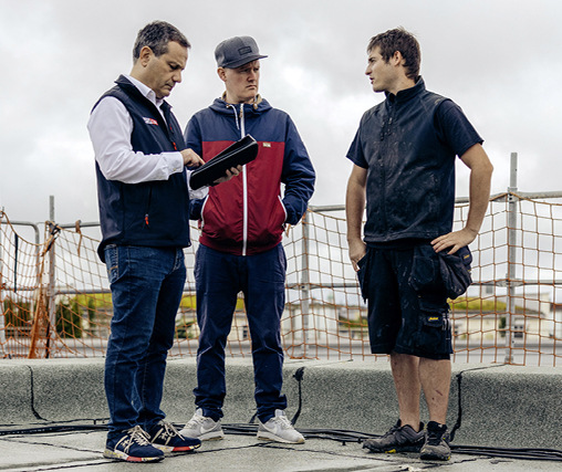 Luigi Greco (Gesacon), Philipp Niemeyer (Sema) und Stefan Adelsberger auf der Baustelle