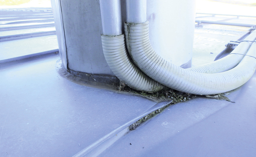 Fehler: Der Stehfalz liegt zu nah an der Durchdringung und ist umgelegt