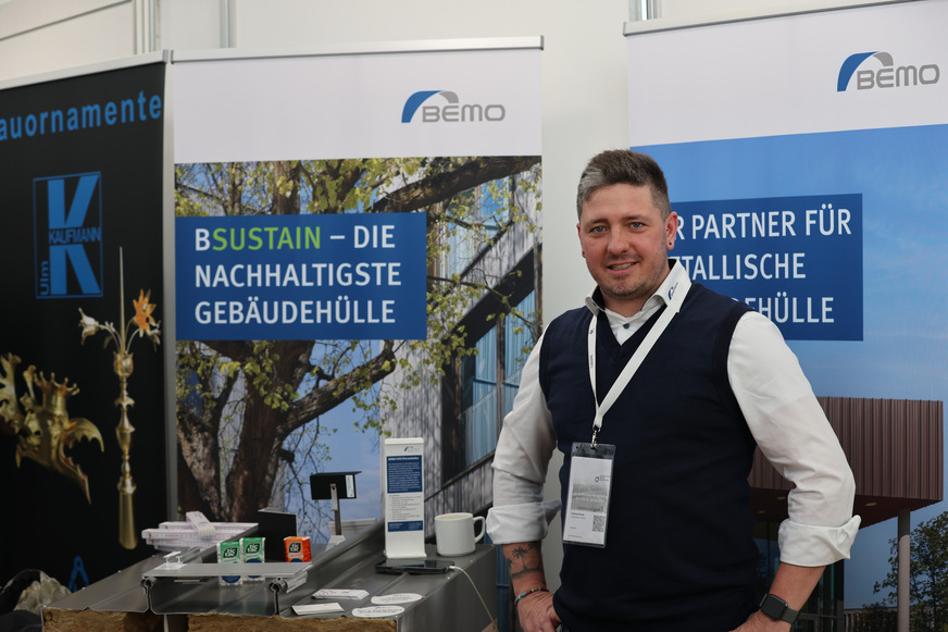 Blick auf den Stand von Bemo