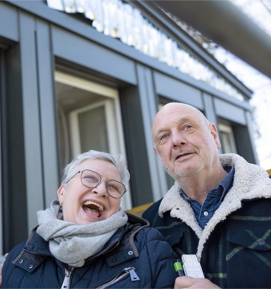 &nbsp; Gute Laune: Bildhauerin Manuela Geugelin mit Architekt Stefan Klöber