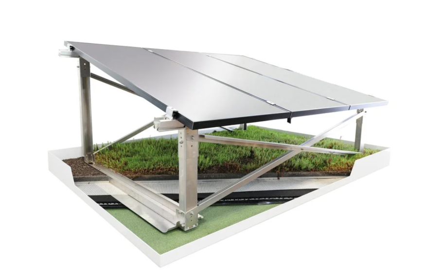 Bei dem System fungiert der Gründach-Aufbau gleichzeitig als Ballastierung der PVUnterkonstruktionen