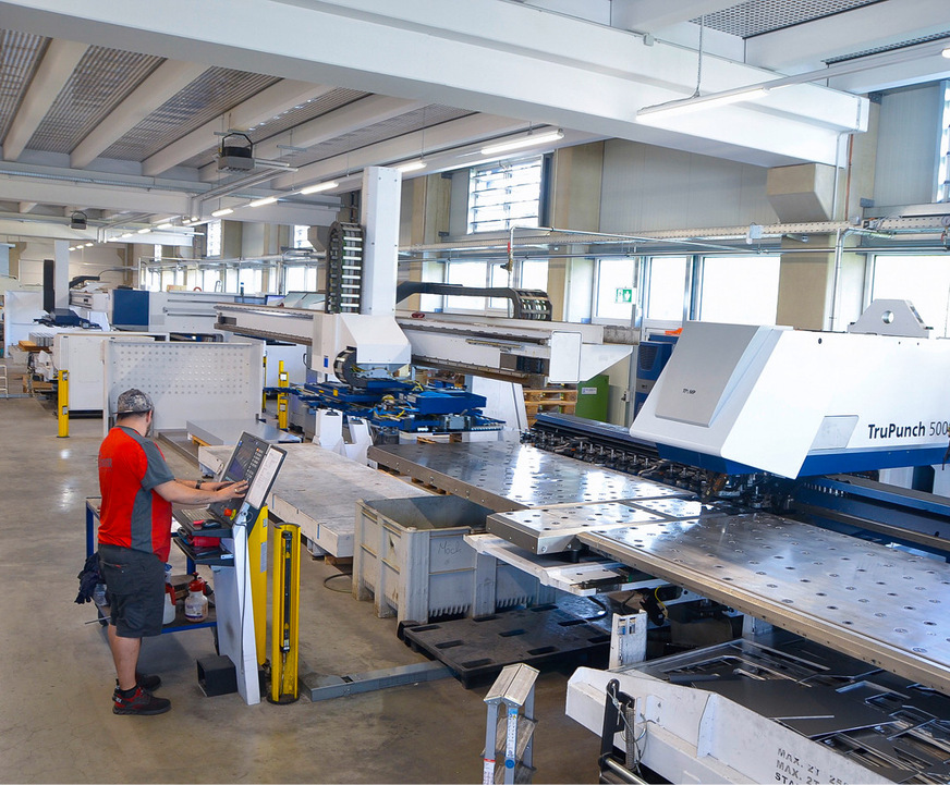 &nbsp; Blick in den perfekt ausgestatteten Fertigungsbereich der Altvater GmbH