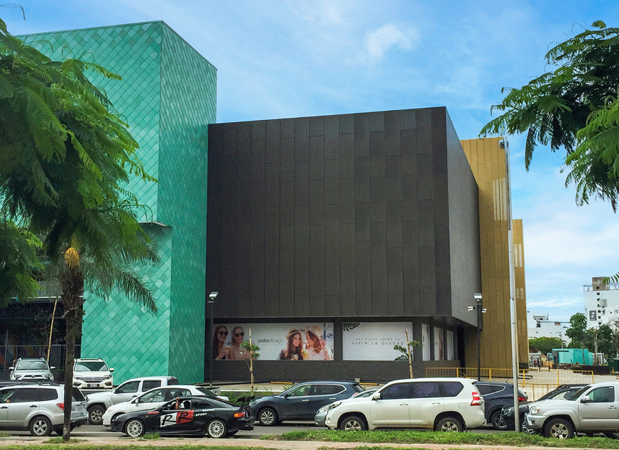 Schönes Trio: KME-Kupfer mit Patina-, Oxid- und Goldoberflächen