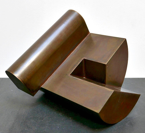 Ohne Titel 2005 / 25 x 25 x 19,5 cm / Messing