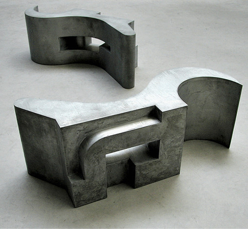 Echo van IJburg 2002 / Two 60 x 22 x 21,5 cm / Zink