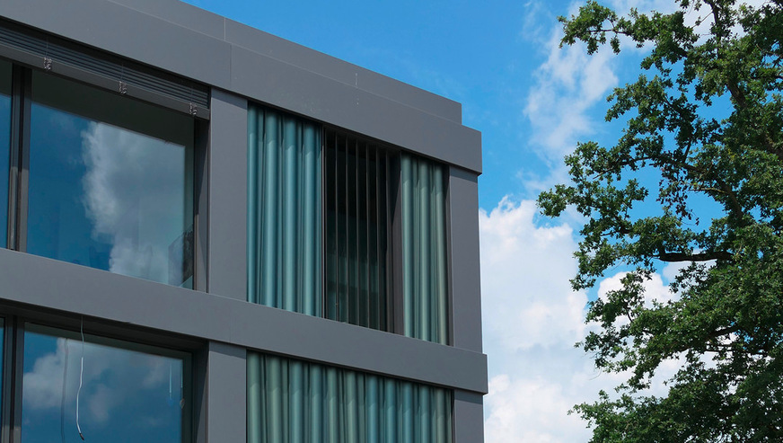 Ein Schwerpunkt des Unternehmens liegt in der Fertigung von Individualfassaden