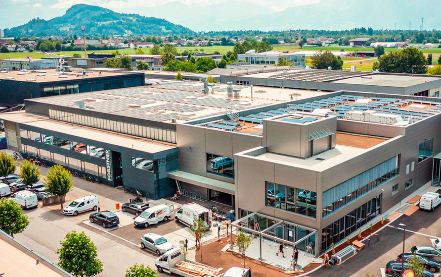 Neu und modern: das Green Building von Forstner in Feldkirch mit Produktionsfläche, Büro- und Sozialräumen sowie multifunktionalem Showroom