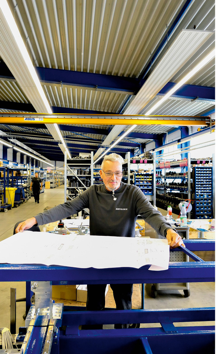 Der Überblick bei der Montage von Profiliermaschinen ist unerlässlich