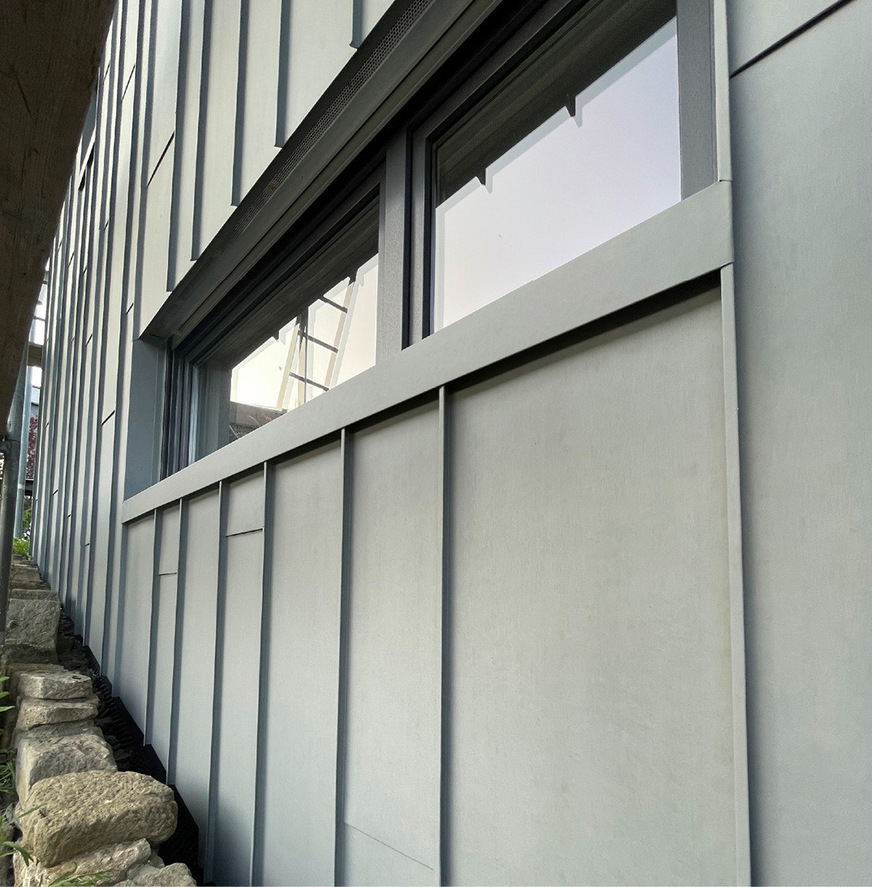 Auch die Detailpunkte an den Fenstern fügen sich homogen in das Gesamtbild der Fassade ein