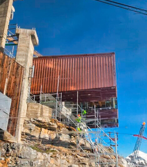 Der Gerüstbau am Berg ist eine ­logistische Meisterleistung