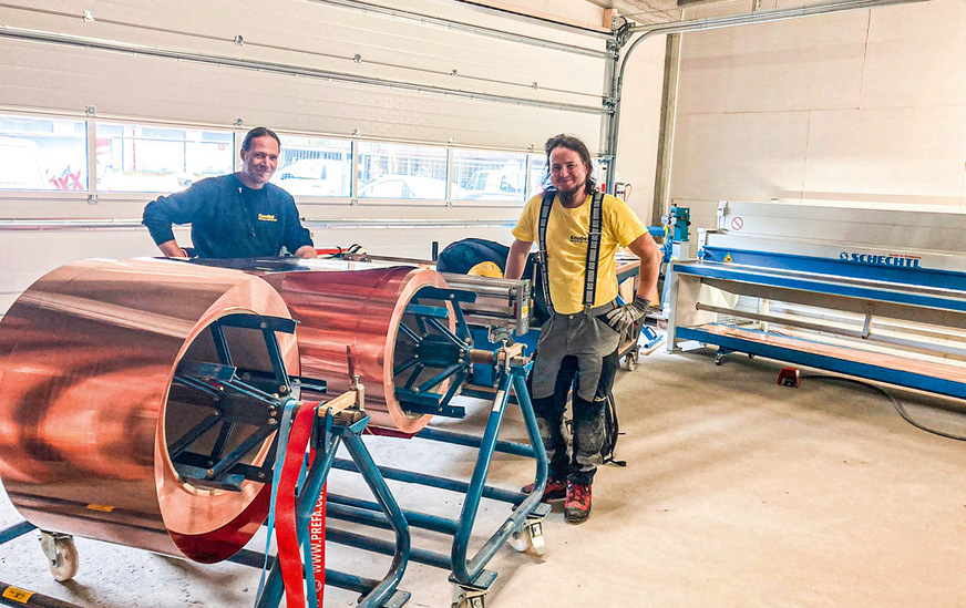 Spengler des Knubel-Teams in der Baustellenwerkstatt