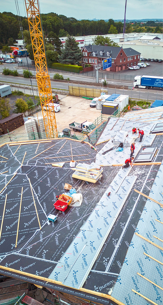 Verlegung der 140 mm dicken PU-Hartschaumplatten Puren Perfect mit umlaufender Nut und Feder