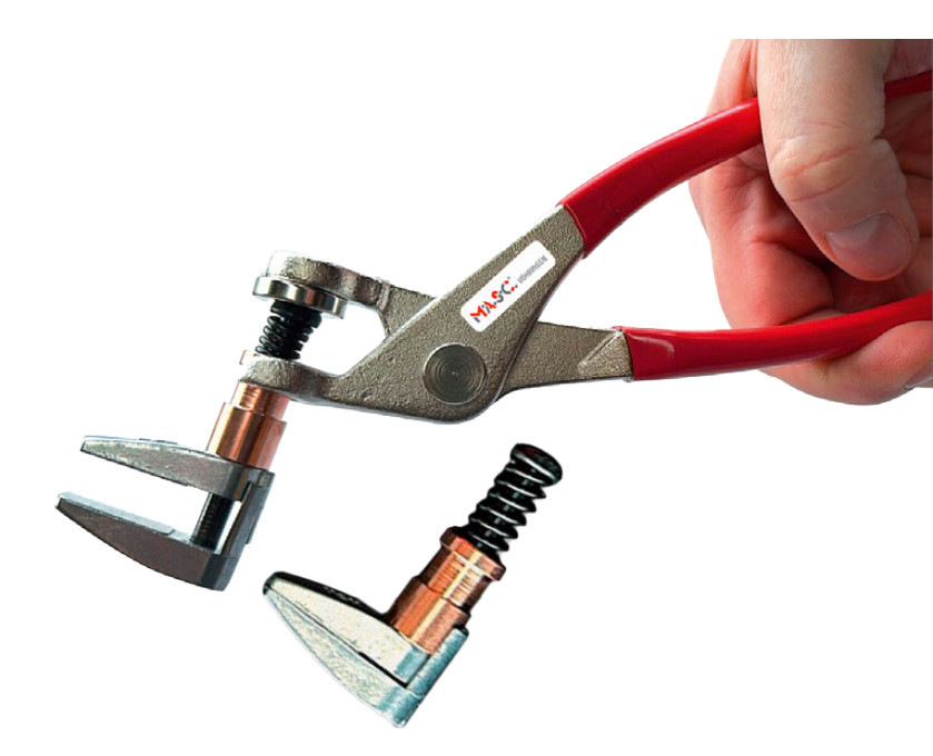 Dieses dreiteilige M.A.S.C.-Clip-Master-Set-25 packt Benedict Fischer dazu