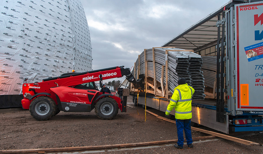 Die Aluminiumhülle wurde passgenau gefertigt