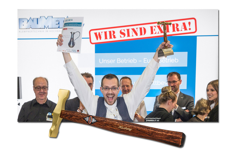 Preisträger Steffen Schulze und Wettbewerbs-Juroren auf der Dach + Holz