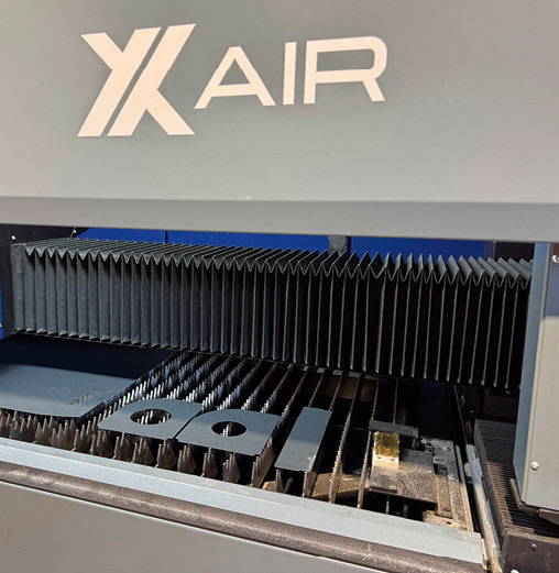 Nach dem Aufstellen der Anlage erfolgen erste Musterschnitte