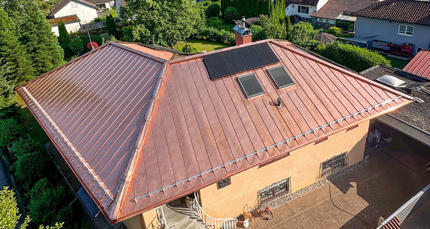 Schmuckstück: das fertiggestellte Bilderbuchdach