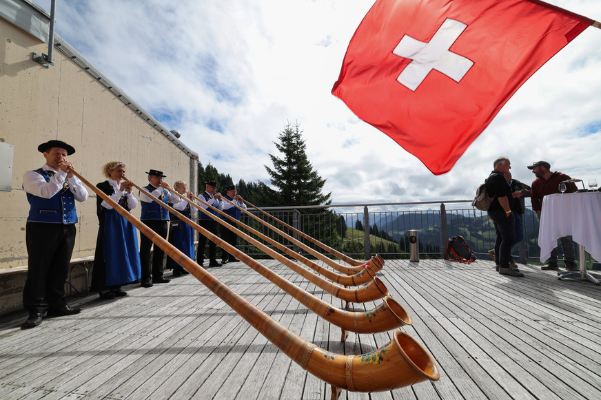 Typisch Schweiz: Spenglermeistertreffen mit Original Soundtrack