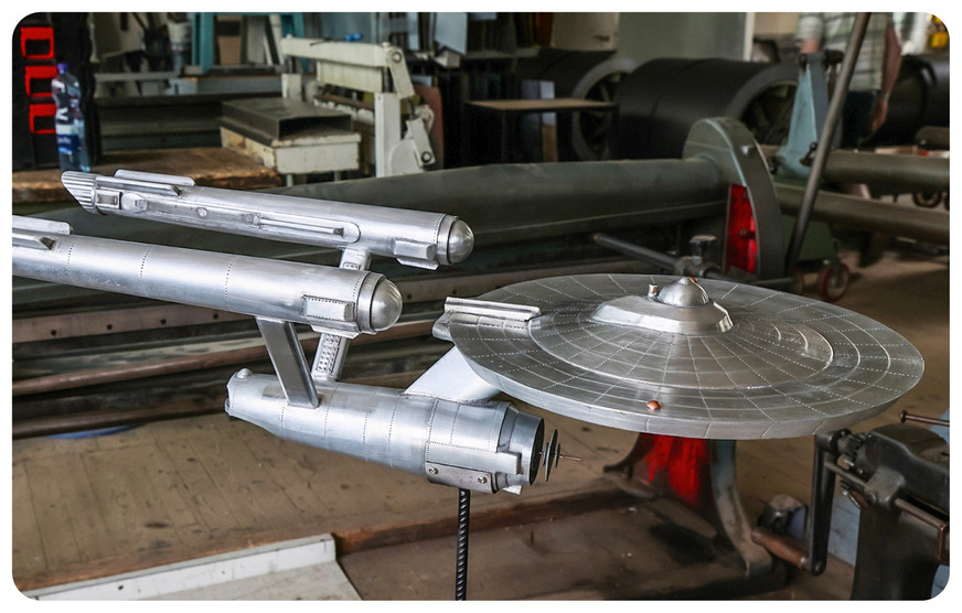 Faszinierend: die Detailtiefe des in 100 Arbeitsstunden gefertigten Titanzink-Prototyps