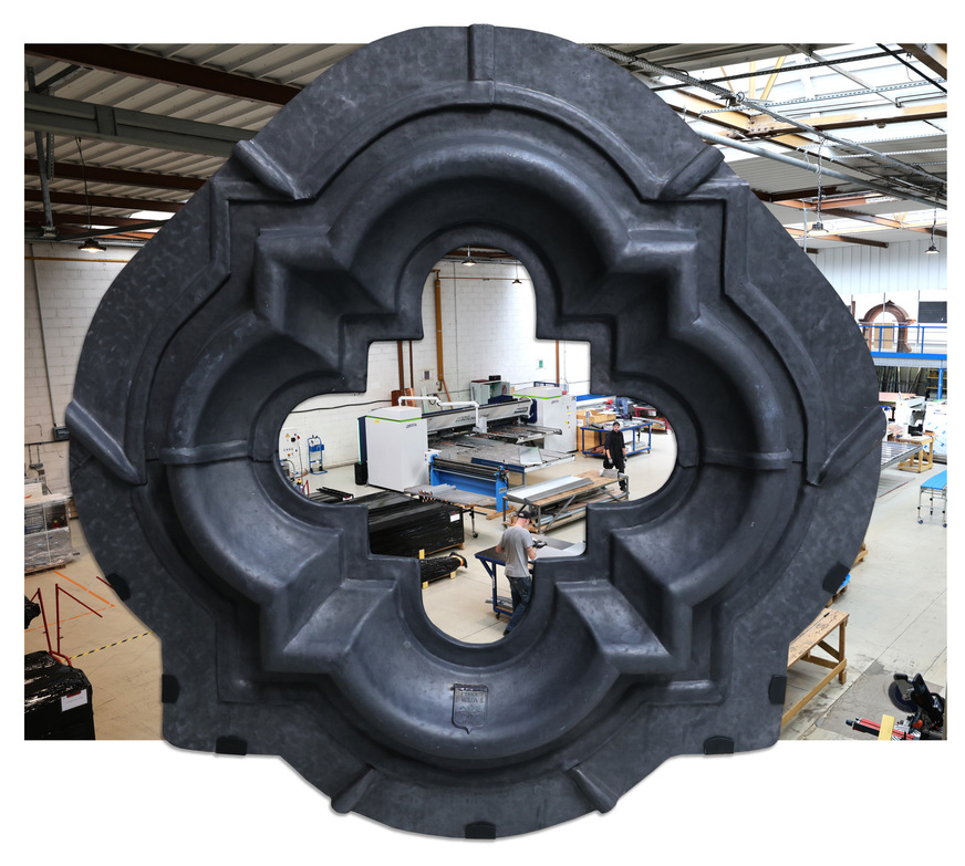 Blick in die Pariser Blechwerkstatt der Balas-Gruppe