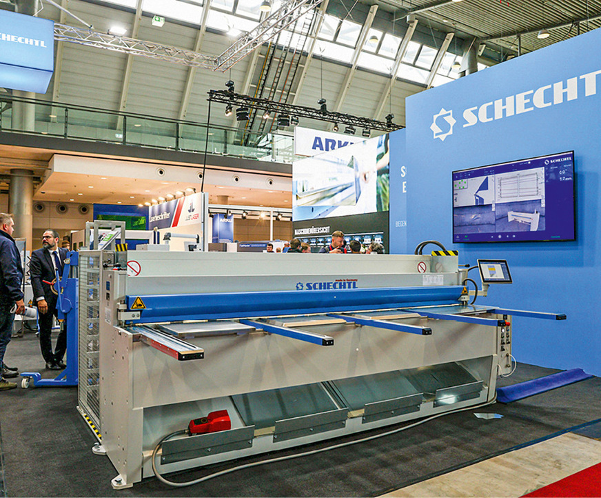 Blick auf den Schechtl-Messestand der ­zurückliegenden Dach + Holz bzw. der Blech Expo