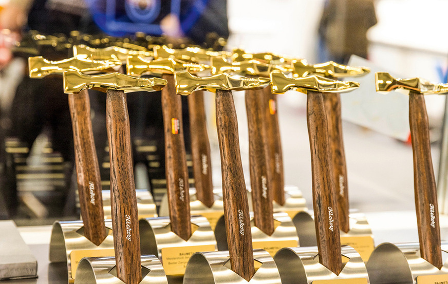 Glänzend: die vergoldeten Kreuzschweifhämmer von Picard