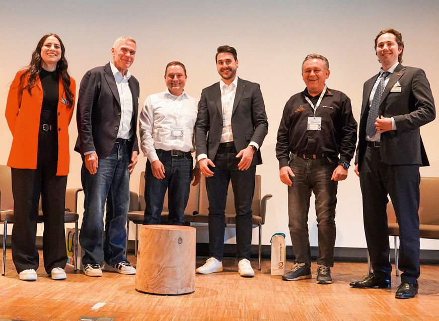 Auf dem Podium: Lisa Brunner, Andreas Buck, Thorsten Haas, Ruben Kaltenbach, Michael Kirchen und Vincent Fanenbruck