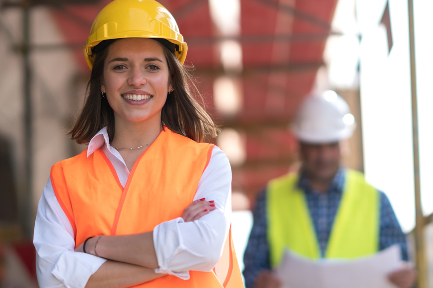 Die Bauindustrie startet eine Partnerschaft mit Inspiring Girls Deutschland, um Mädchen frühzeitig für MINT-Fächer und technische Berufe zu gewinnen.