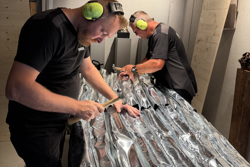 Christian Neuhauser und Jürgen Schäfer im Atelier von Manuela Geugelin