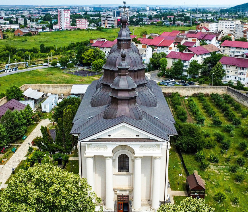 Renovierte Klosterkirche Patno