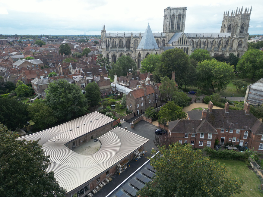 York Minster in York prägt mit seinen mittelalterlichen Bauten das historische Umfeld des Heritage Quad.