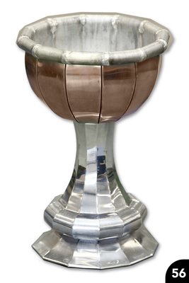 „Kelch und Sockel“, Kupfer, Titanzink, Falztechnik, Wulstabschlüsse