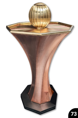 „Indoorsäule“, Kupfer und Messing, Falztechnik, Wulstabschlüsse