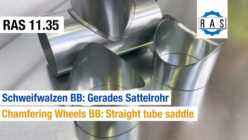 Beim geraden Sattelrohr formen die Schweifwalzen BB einen Übergang zum geraden Rohr. Dank Vor- und Rückwärtslauf der Walzen lässt sich das Material an manchen Stellen mehr, an anderen Stellen weniger auswalzen