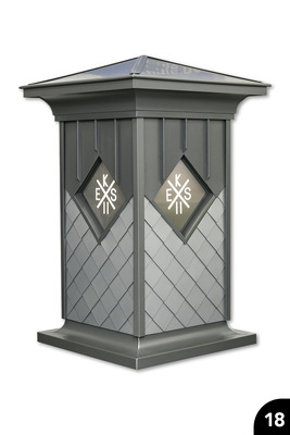 Mustersäule mit Rautenfenster-Einfassung: Falz- und Rautendeckung, ausgeschwungener Sockel und Kranz. Falztechnik, Materialmix