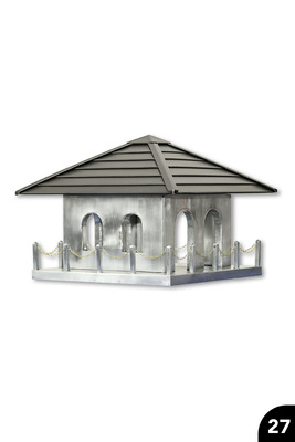 Vogelhaus: Treppendach über nach innen gefalztem und mit Rundbogendurchbrüchen versehenem Grundkörper