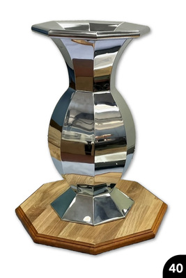 40 Polierte achtteilige Außen- und Innenvase aus Titanzink mit Wulstabschluss