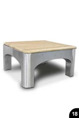 18 Moderner Couchtisch mit segmentiertem ­Bogendesign und verdeckter Falzanordnung