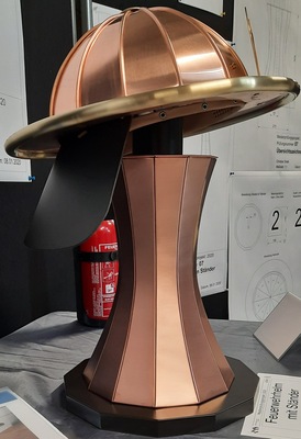 Wer den aufhat, fürchtet sich vor nichts mehr: Christian Streib schuf einen Feuerwehrhelm als Meisterstück.