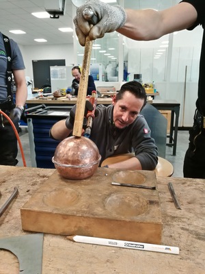 Gemeinschaftlicher Zuasmmenbau des Stückes